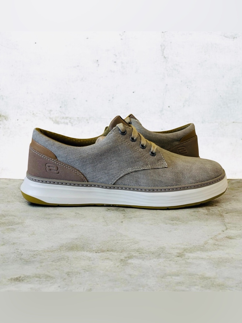 Skechers Men's Beige Canvas Lace-Up Casual Shoes Sz